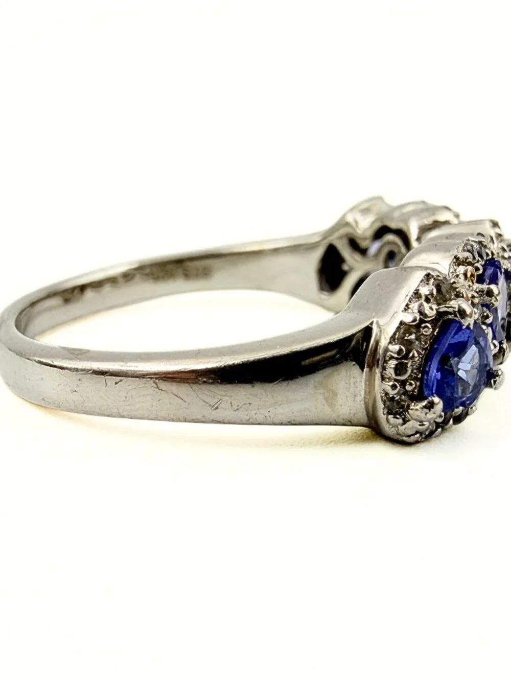 Contemporary Marked Sterling Silver Five Heart Stone Anniversary Band Ring Sz10